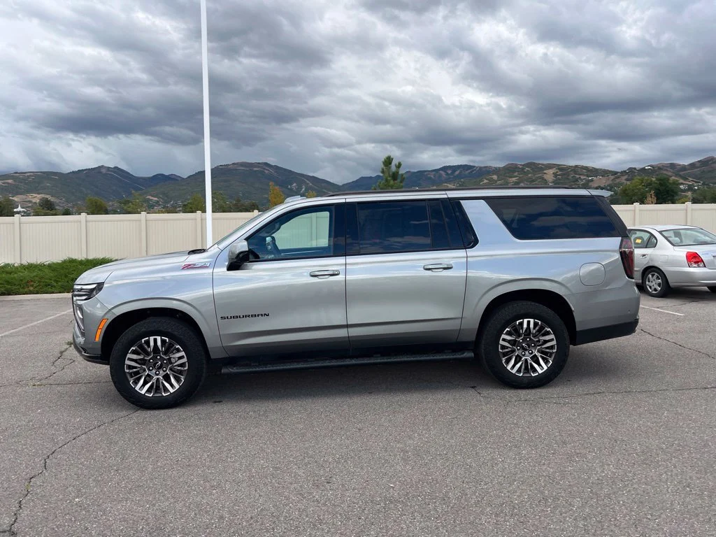 Used 2025 Sterling Gray Metallic Chevrolet Z71 image 9