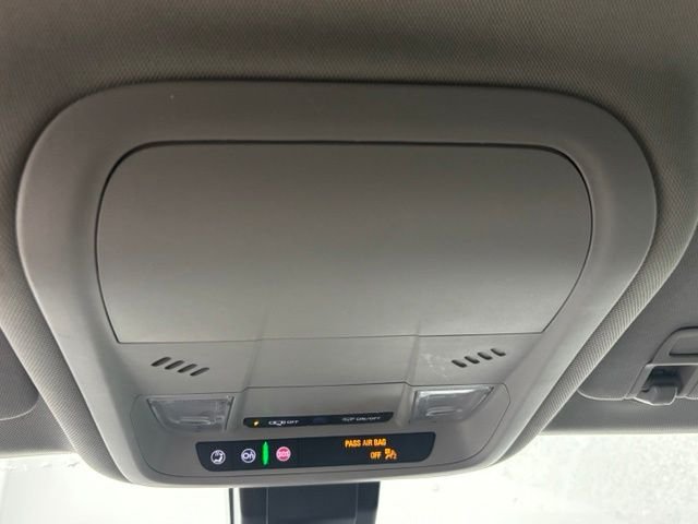 Used 2020 White Chevrolet LS image 28