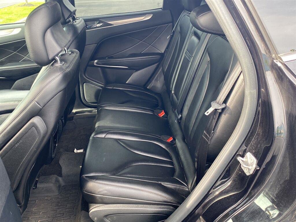 Used 2019 Infinite Black Lincoln Standard image 14