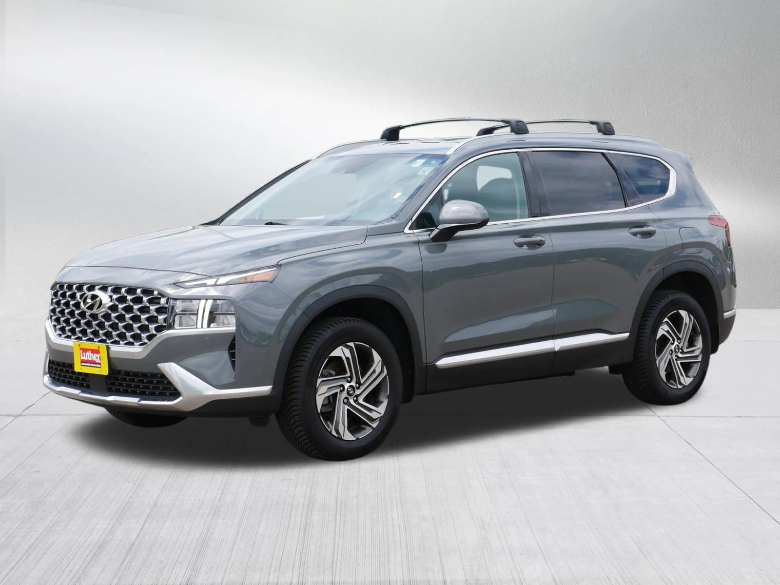 Used 2022 Hampton Gray Hyundai SEL image 3