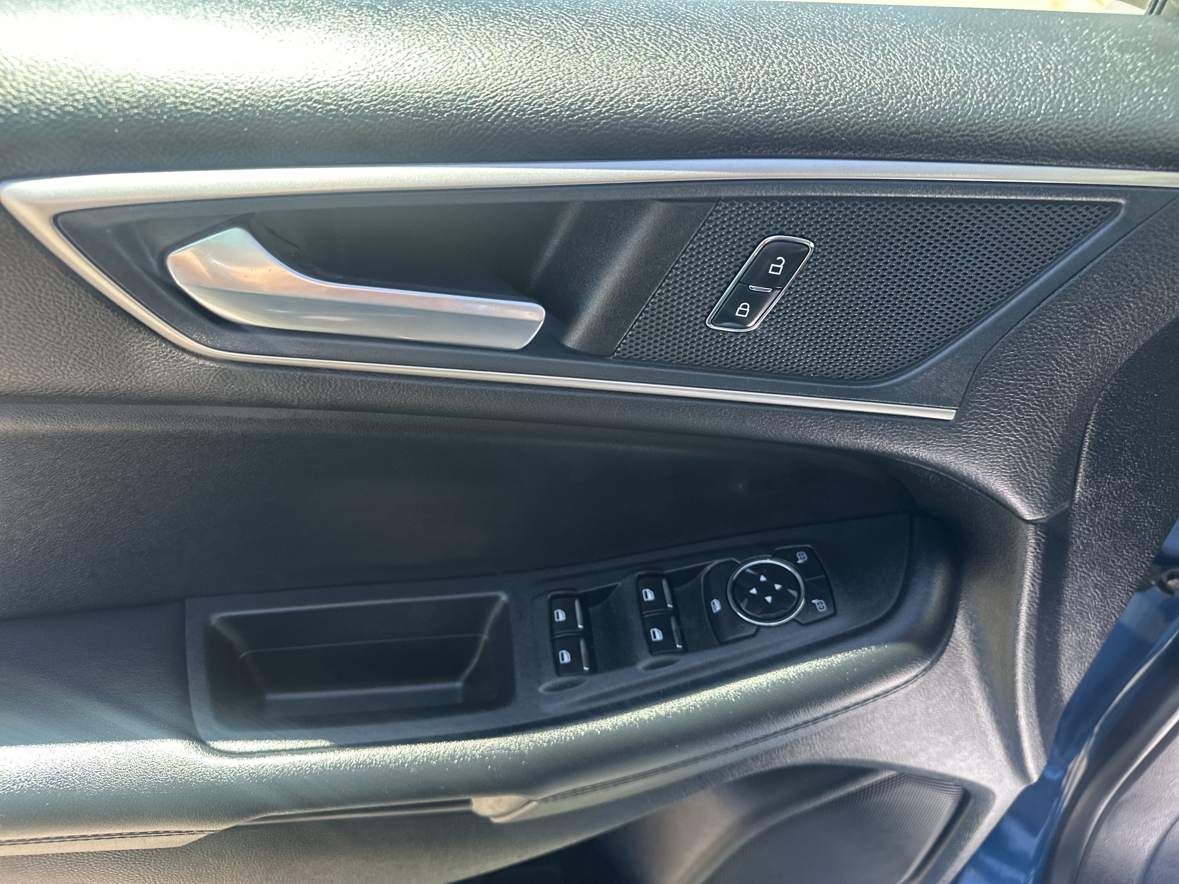 Used 2024 Blue Ford  image 15