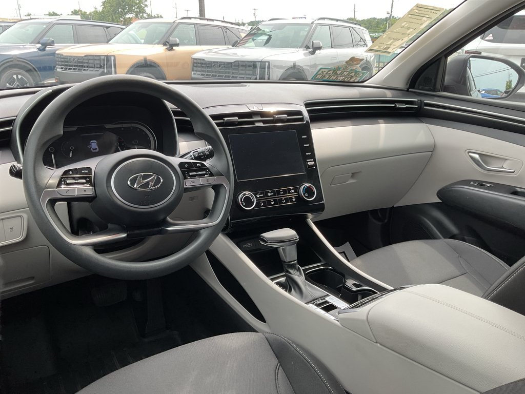 Used 2022 Portofino Gray Hyundai SEL image 19
