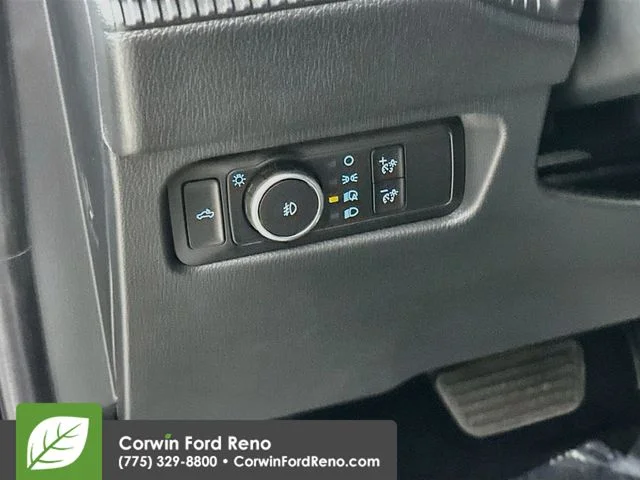 New 2026 Oxford White Ford XLT image 11