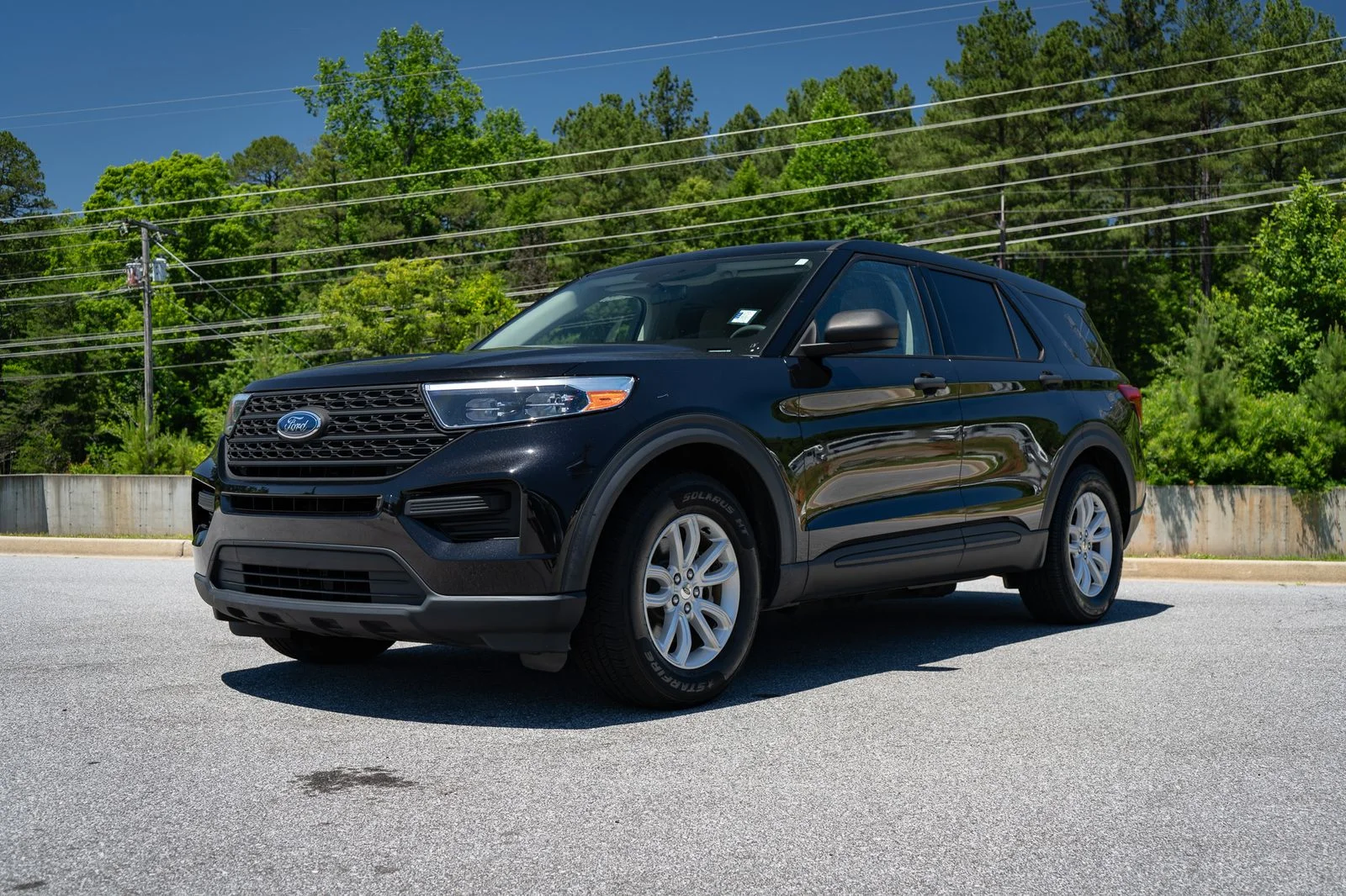 Used 2021 Black Metallic Ford Base image 3