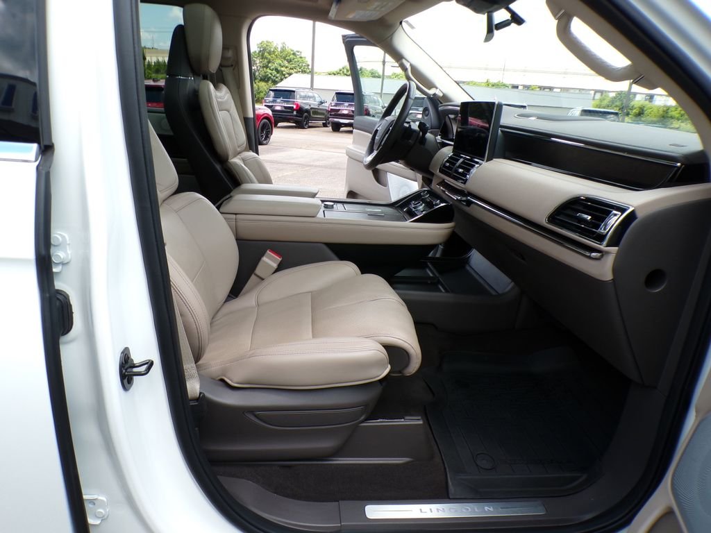 2024 Lincoln Navigator Reserve L - Photo 28