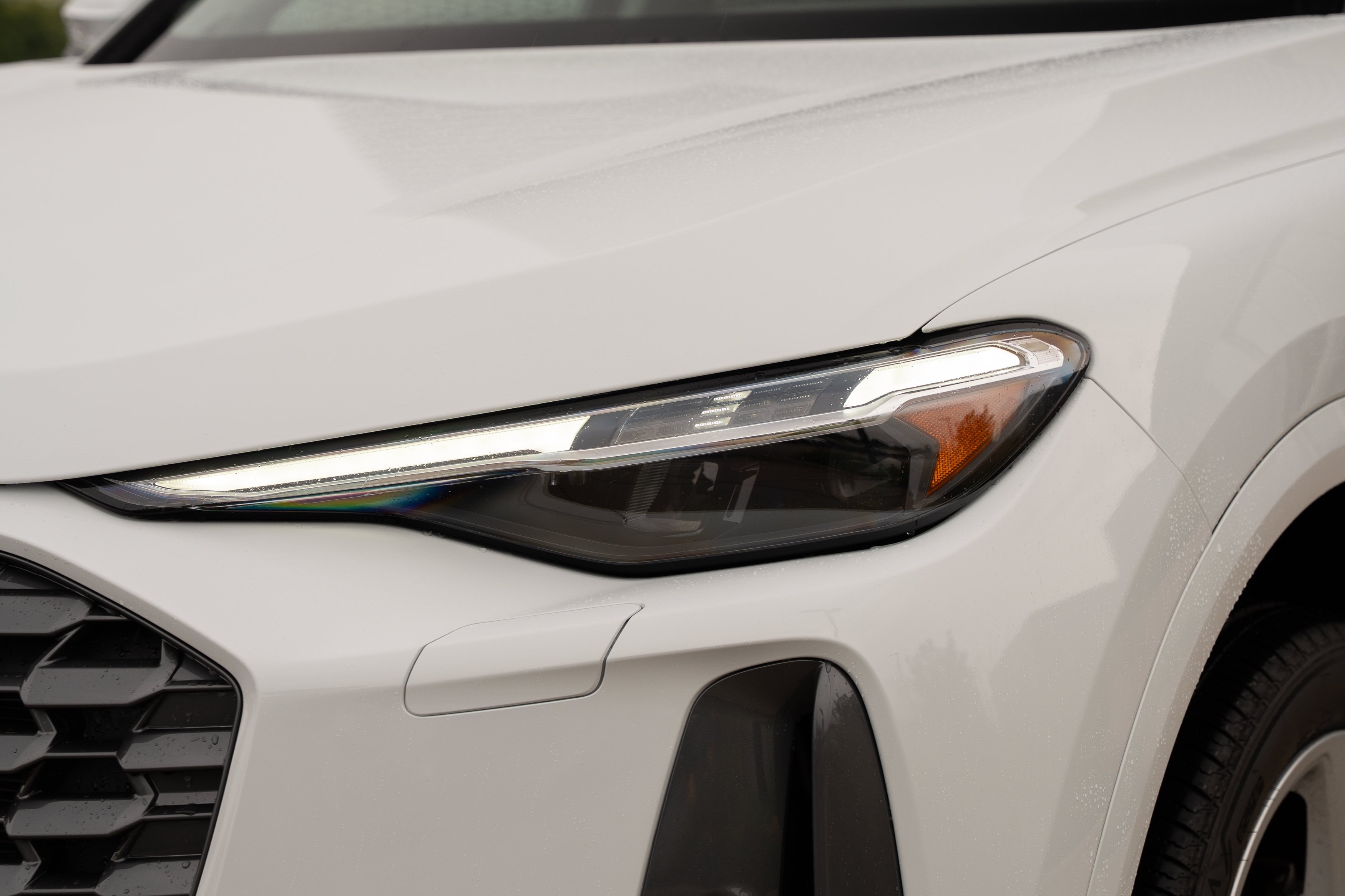 Certified Used 2025 Glacier White Metallic Audi Premium Plus image 32