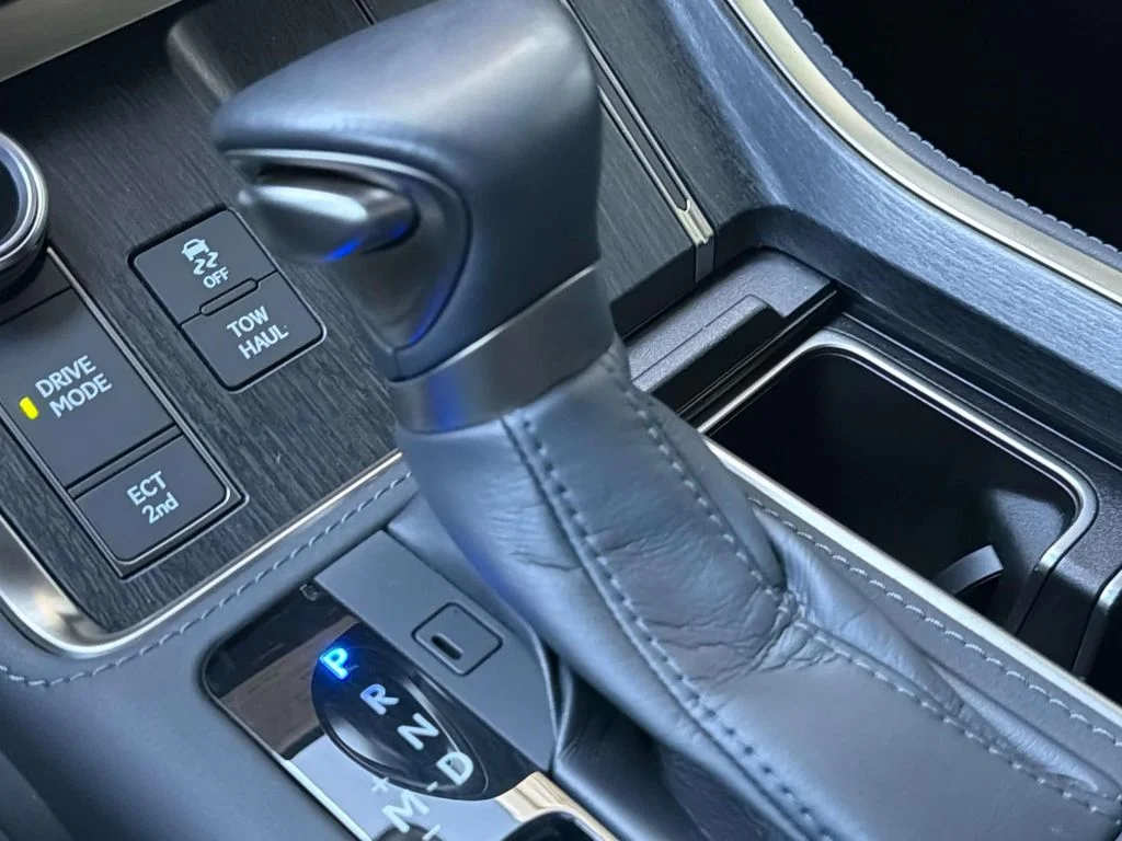 Used 2024 Incognito Lexus Premium+ image 22