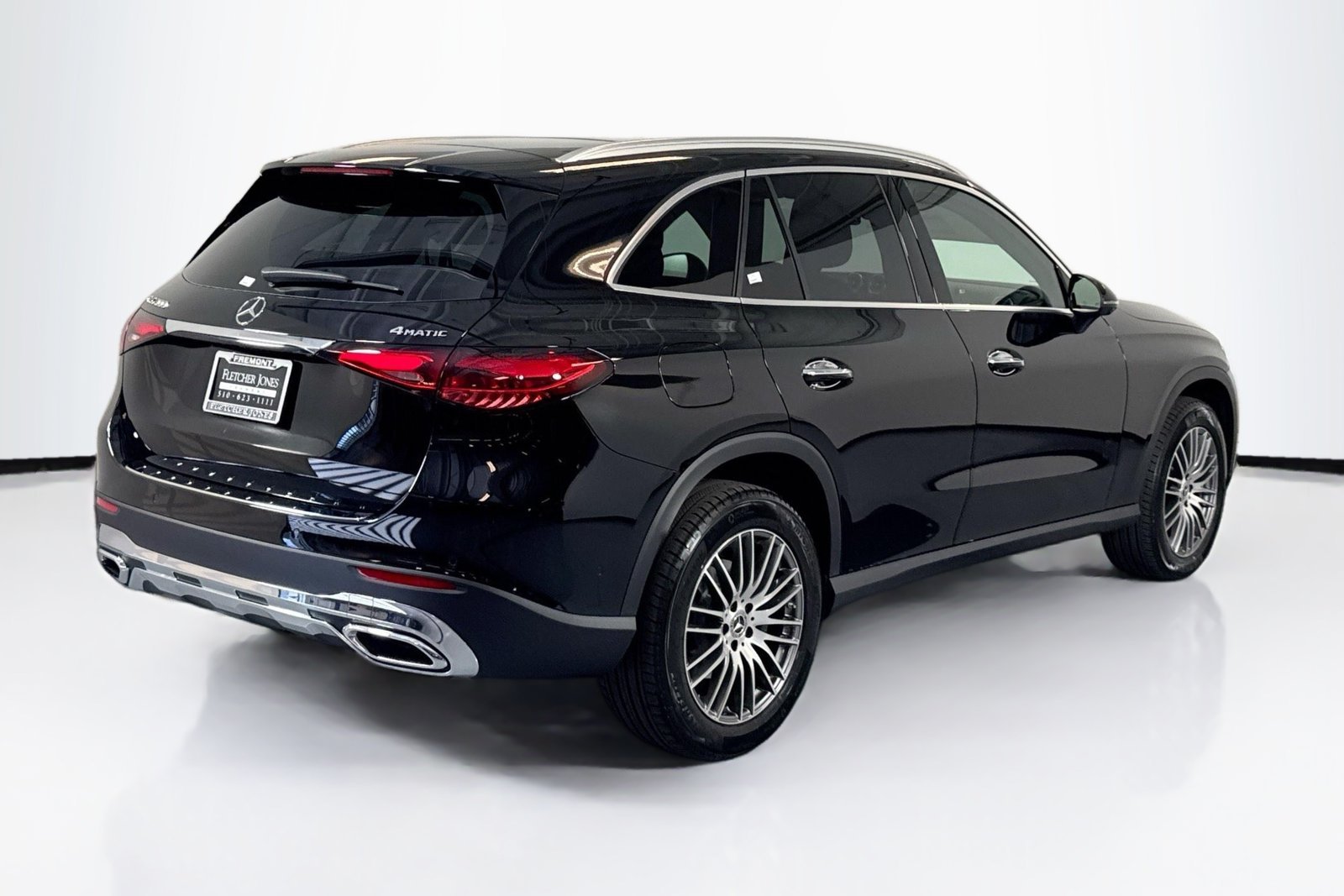 New 2026 Black Mercedes-Benz GLC 300 image 5