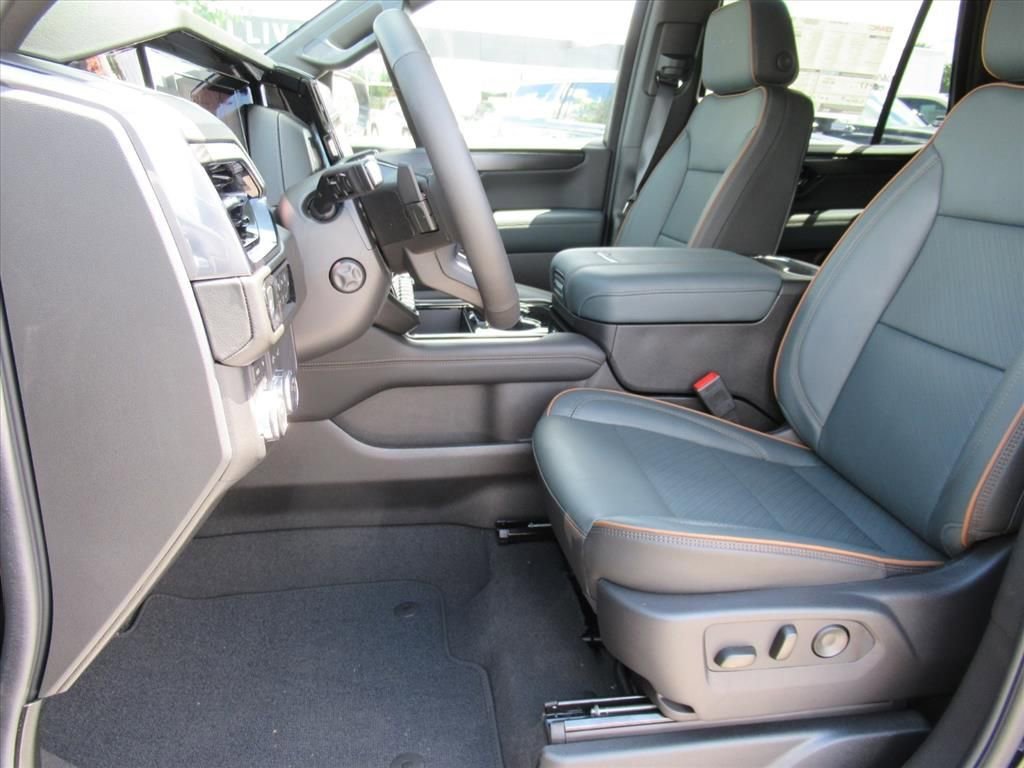 2026 GMC Yukon AT4 - Photo 18