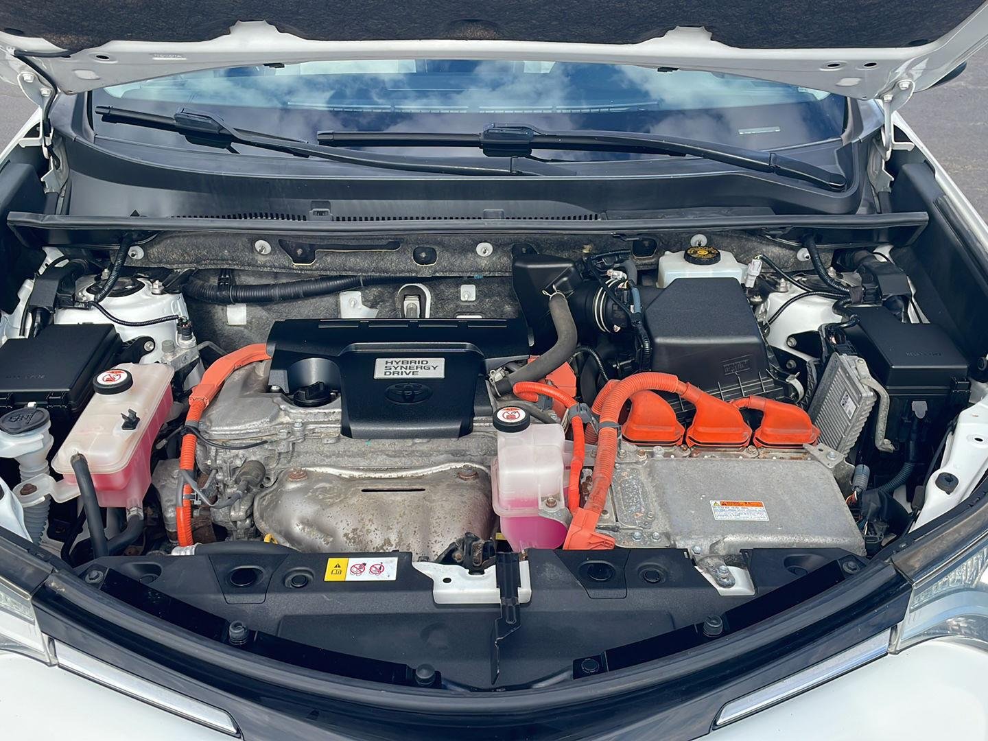 Used 2016 SUPER WHITE TOYOTA TRUCK  image 9