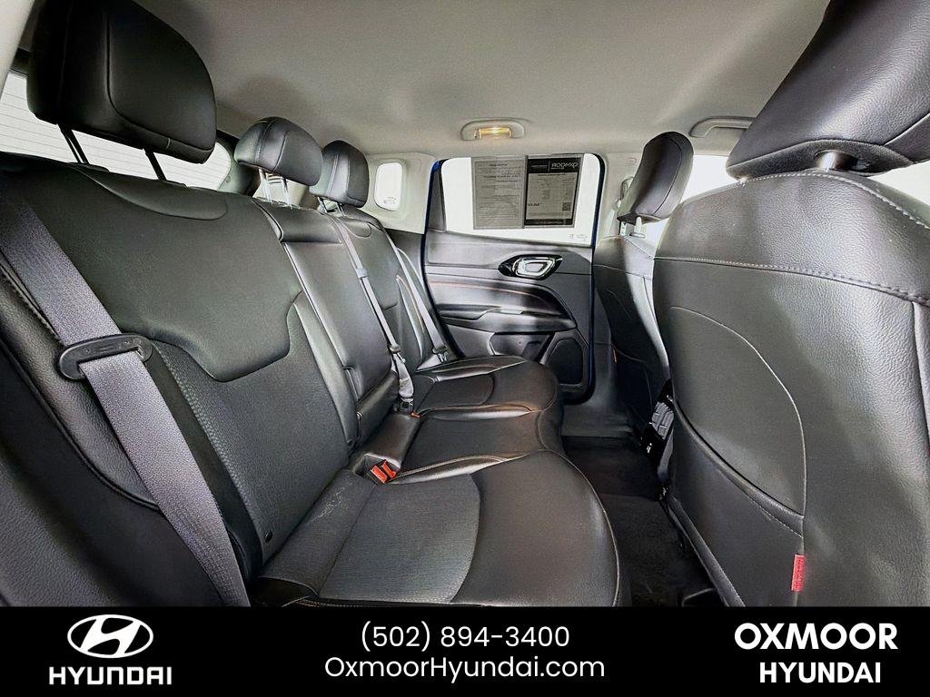 Used 2022 Laser Blue Pearlcoat Jeep Trailhawk image 26