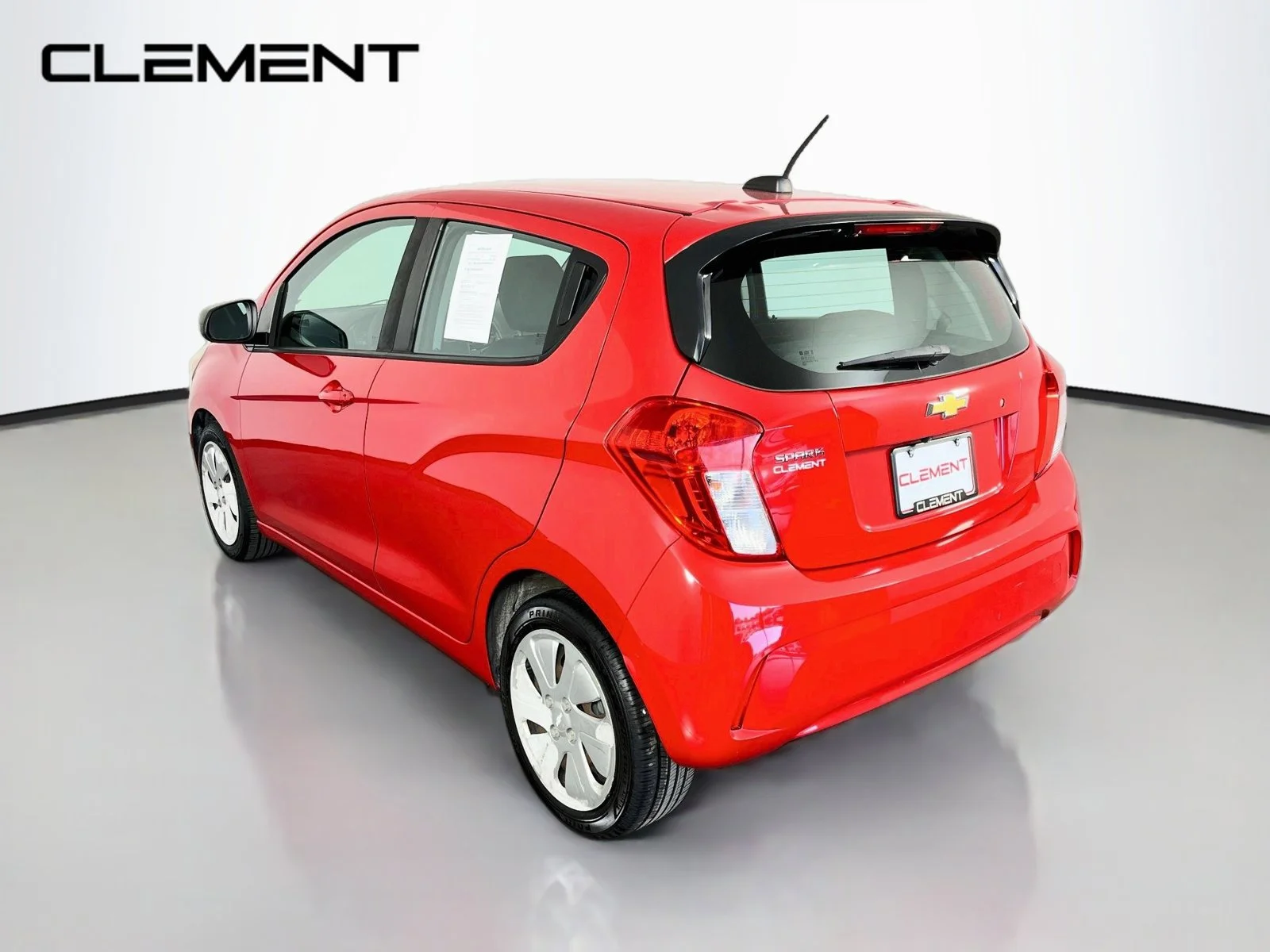 Used 2017 Red Chevrolet LS image 9