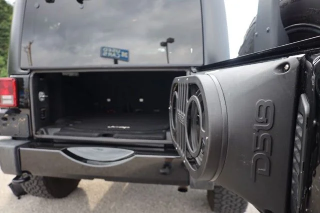Used 2017 Black Jeep Unlimited Sahara image 28
