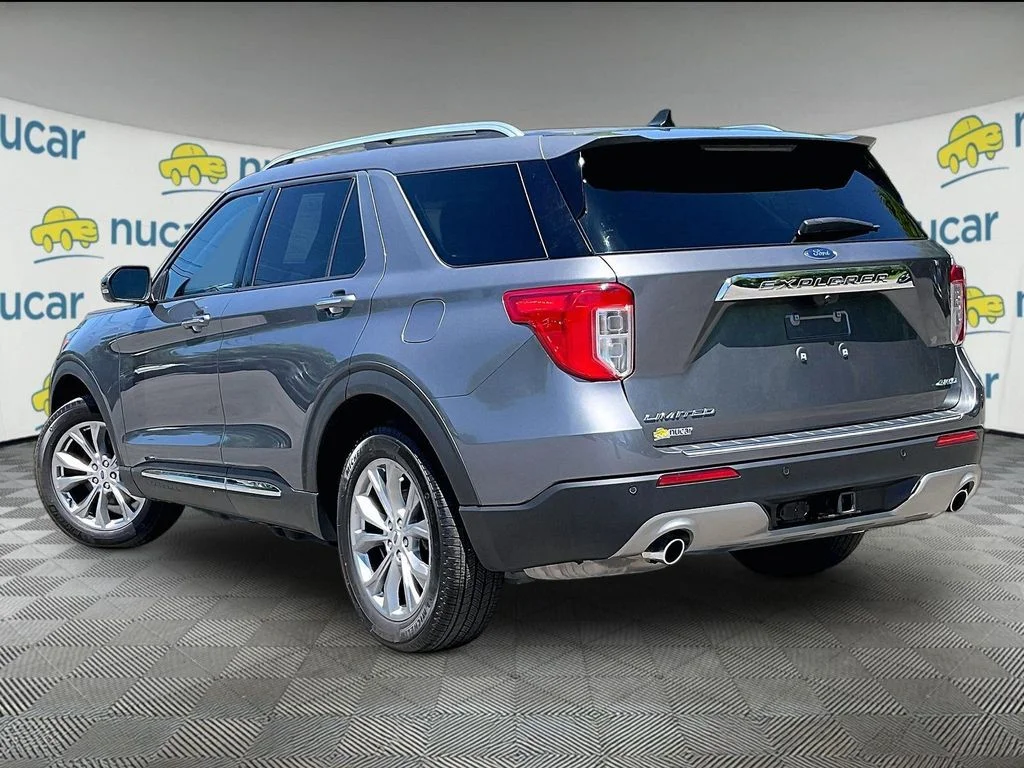 Used 2022 Gray Ford Limited image 4