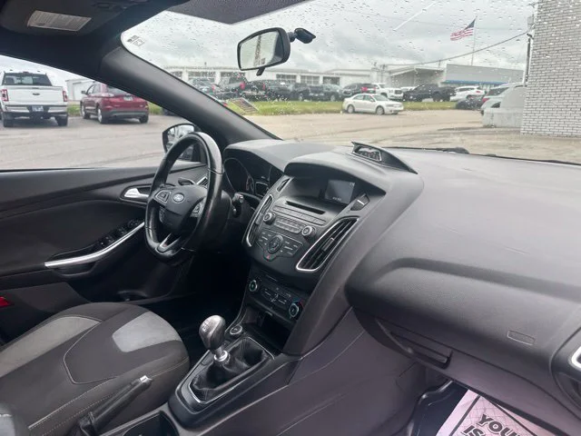 Used 2015 Tuxedo Black Ford ST image 7