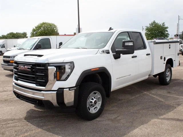 2025 GMC Sierra 4WD Double Cab Standard Box Pro's photo