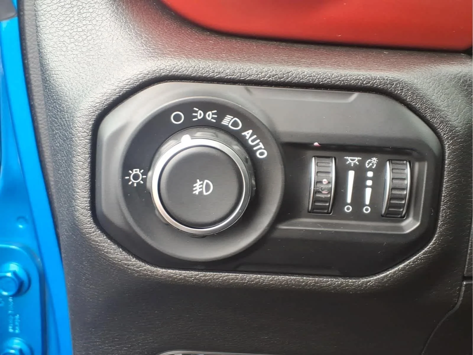Used 2021 Hydro Blue Pearlcoat Jeep Unlimited Rubicon image 19