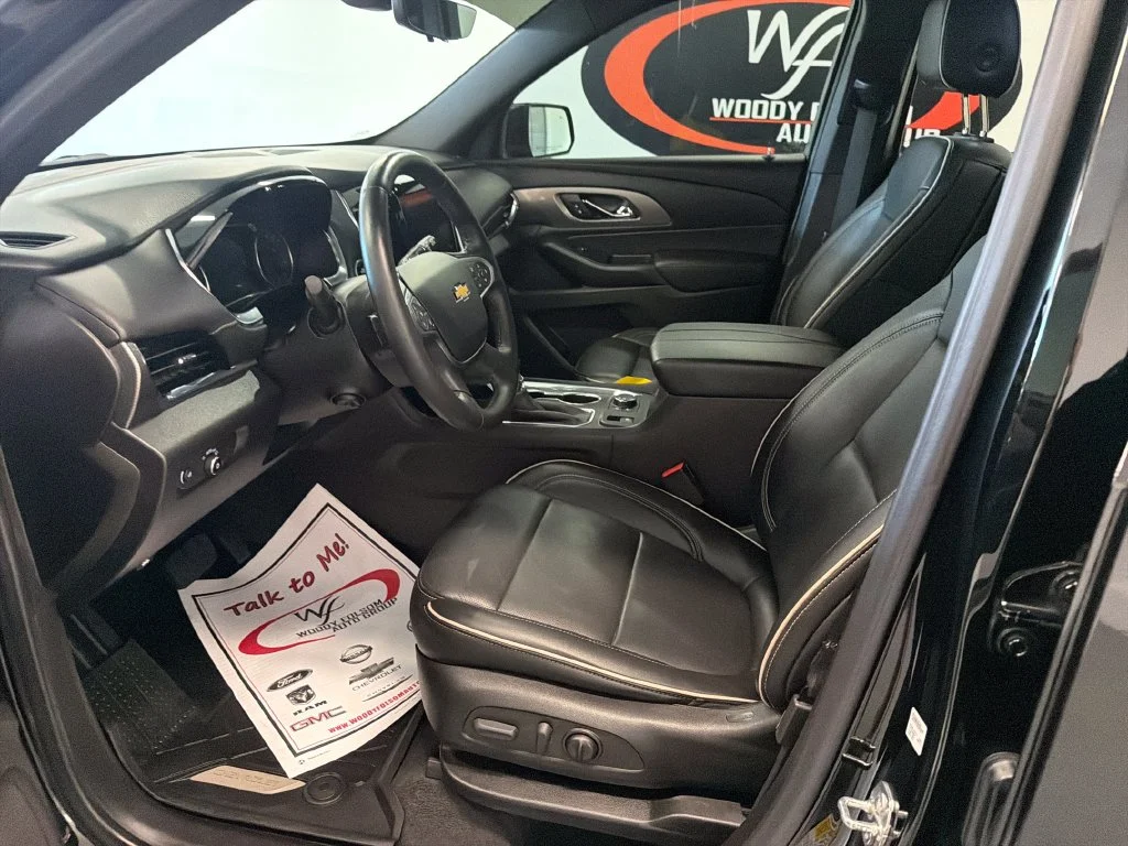 Used 2022 Black Chevrolet Premier image 11