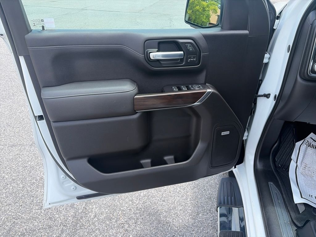 Used 2019 White GMC SLT image 11