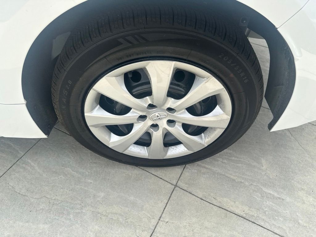 Used 2024 White Toyota LE image 10