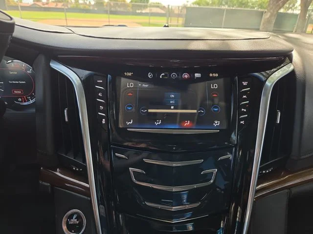 Used 2020 White Cadillac Luxury image 18