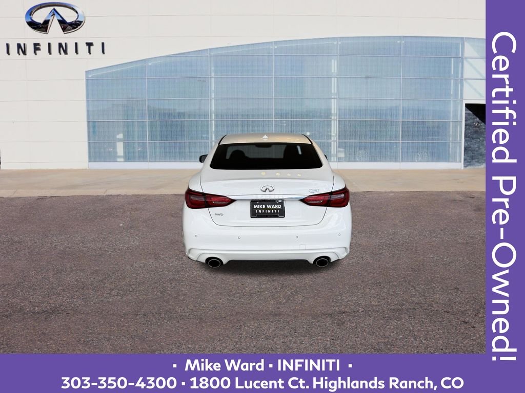 Used 2023 White INFINITI LUXE image 8