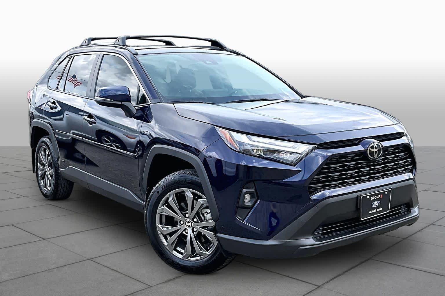 Used 2025 Blueprint Toyota Hybrid XLE Premium image 3