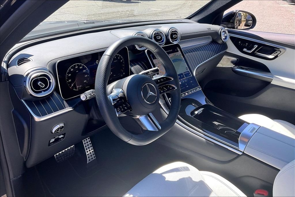 2026 Mercedes-Benz GLC Base - Photo 11