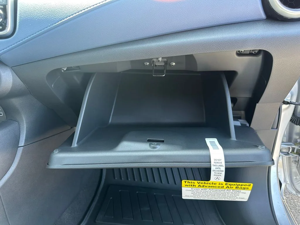 Certified Used 2025 Silver Nissan 1.6 SV image 28