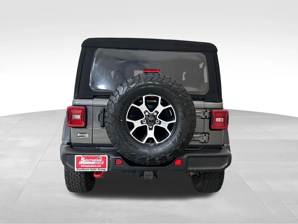 Used 2022 Gray Jeep Rubicon image 4