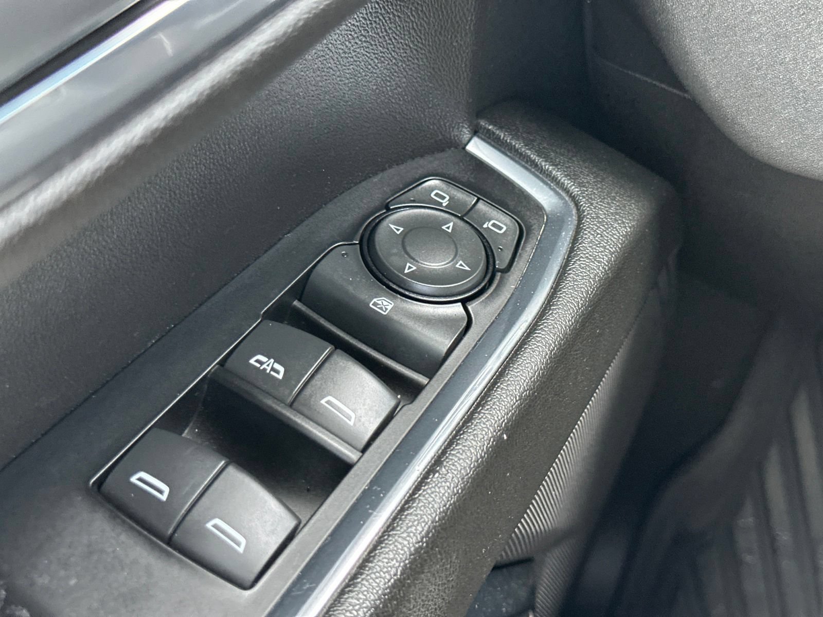 Used 2023 Dark Ash Metallic Chevrolet LT with Z71 Off-Road & Protection Package - Convenience Package - Remote Start - Trailering Package image 36