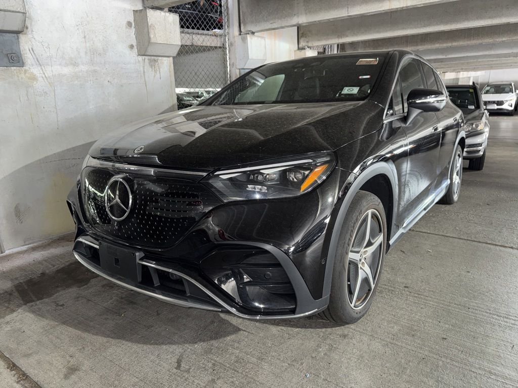 2023 Mercedes-Benz EQE SUV EQE 350 4MATIC's photo