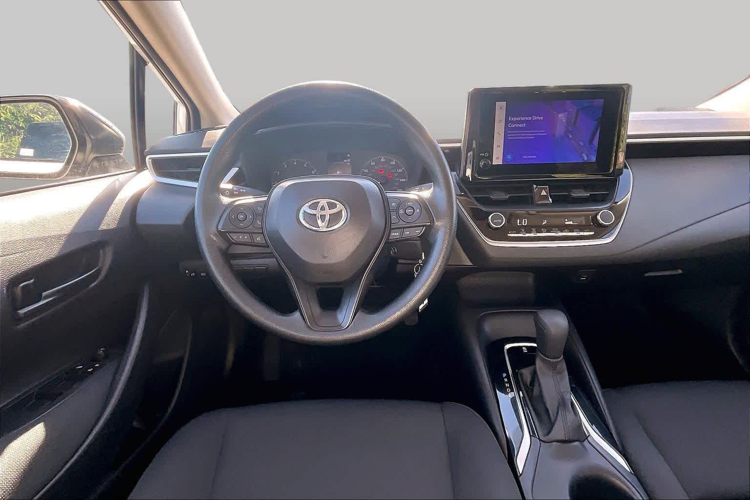 Used 2025 Ice Cap Toyota LE image 6