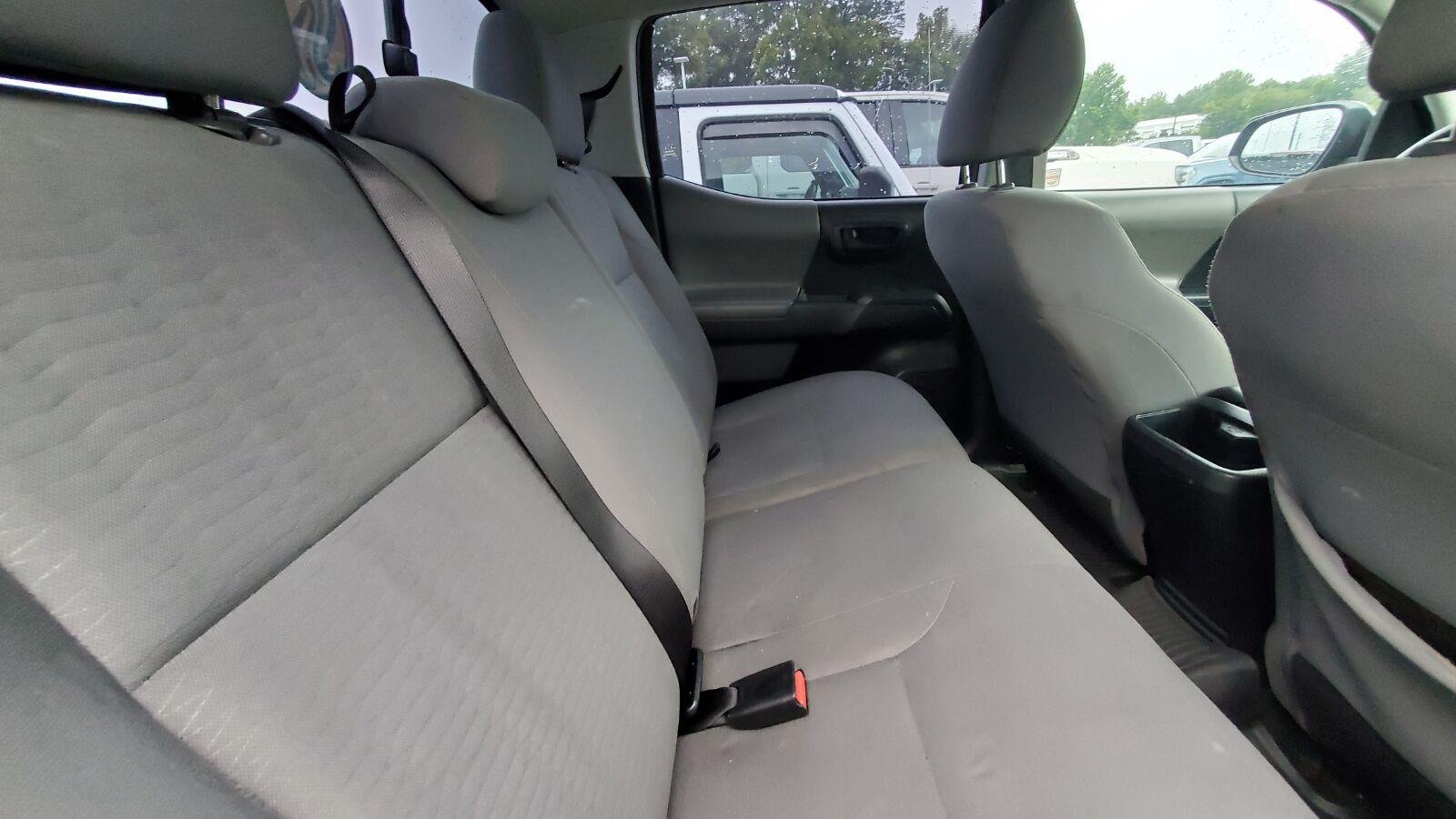 Used 2018 Midnight Black Metallic Toyota SR image 6