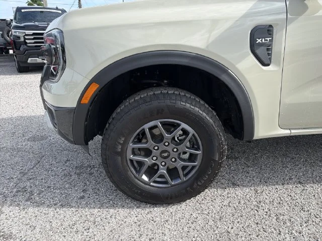 Used 2026 Beige Ford XLT image 32