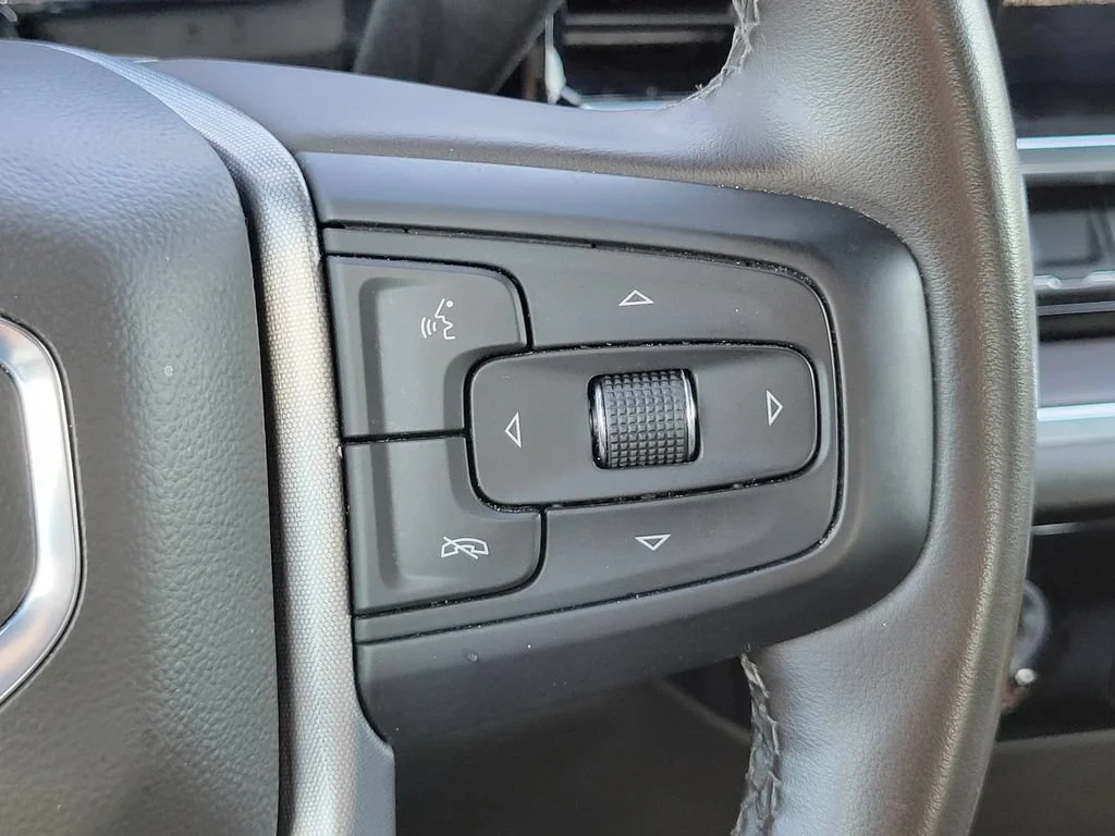 Used 2024 Summit White GMC SLT image 27