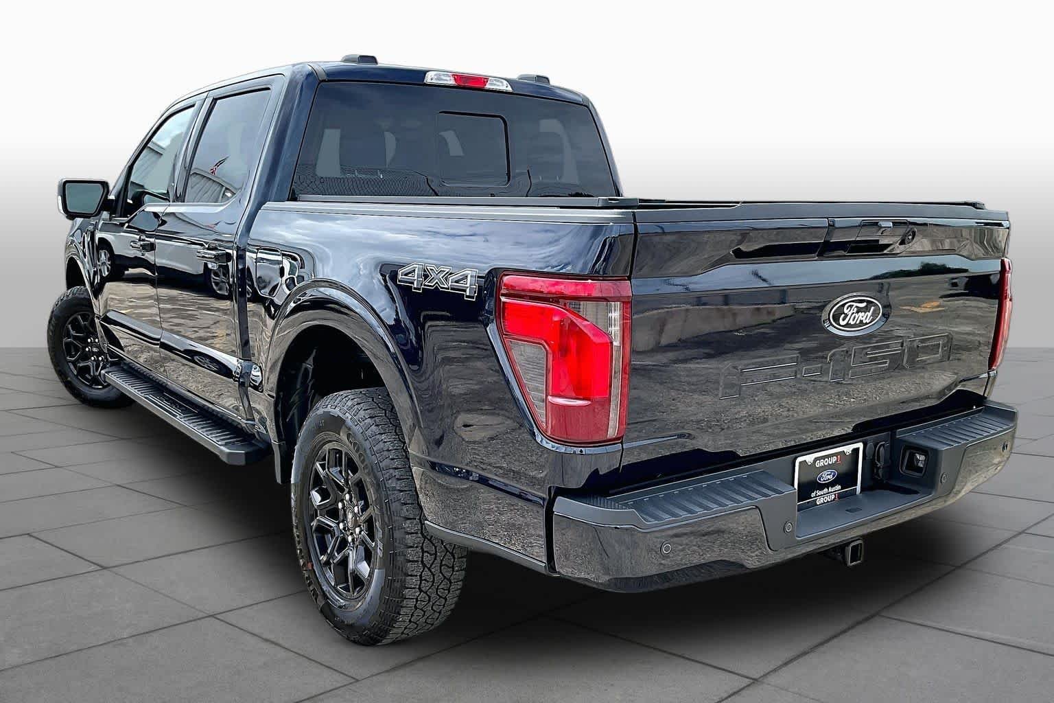 Used 2025 Antimatter Blue Metallic Ford XLT image 6