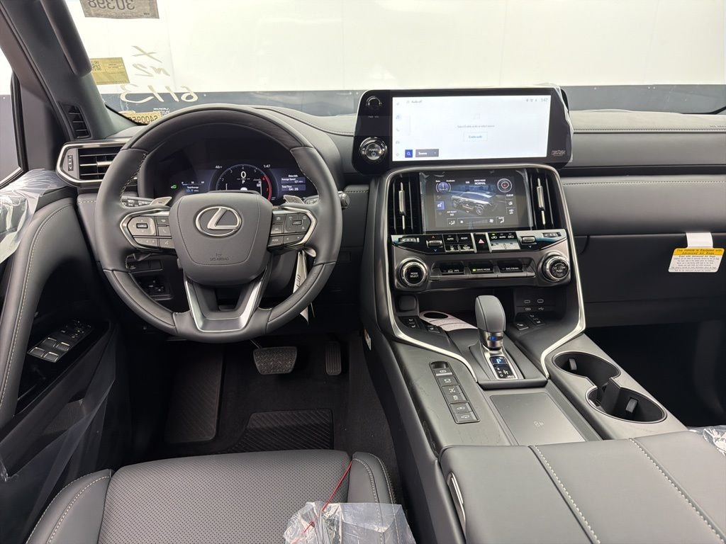 2025 Lexus LX 700h Luxury - Photo 6