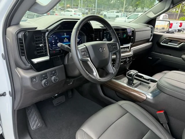Used 2024 White Chevrolet RST image 10
