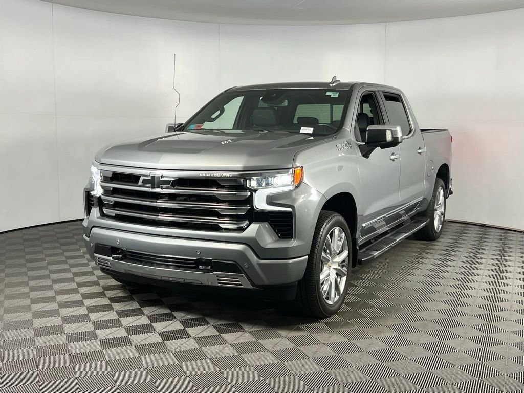 2023 Chevrolet Silverado 1500 High Country photo 2