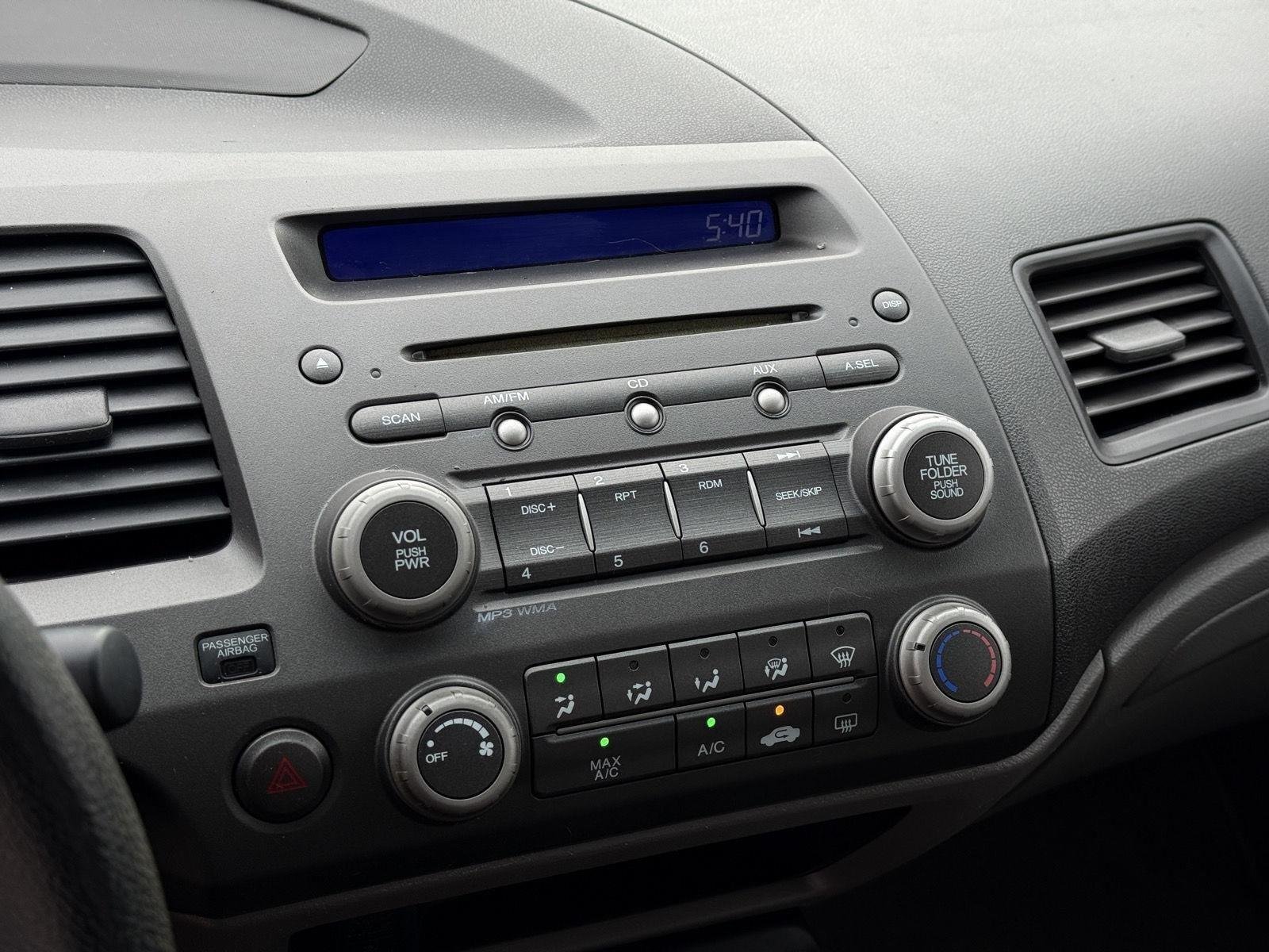 Used 2009  Honda LX image 16