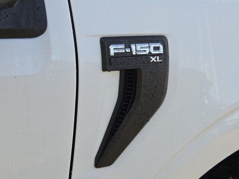 New 2026 Oxford White Ford XL image 15