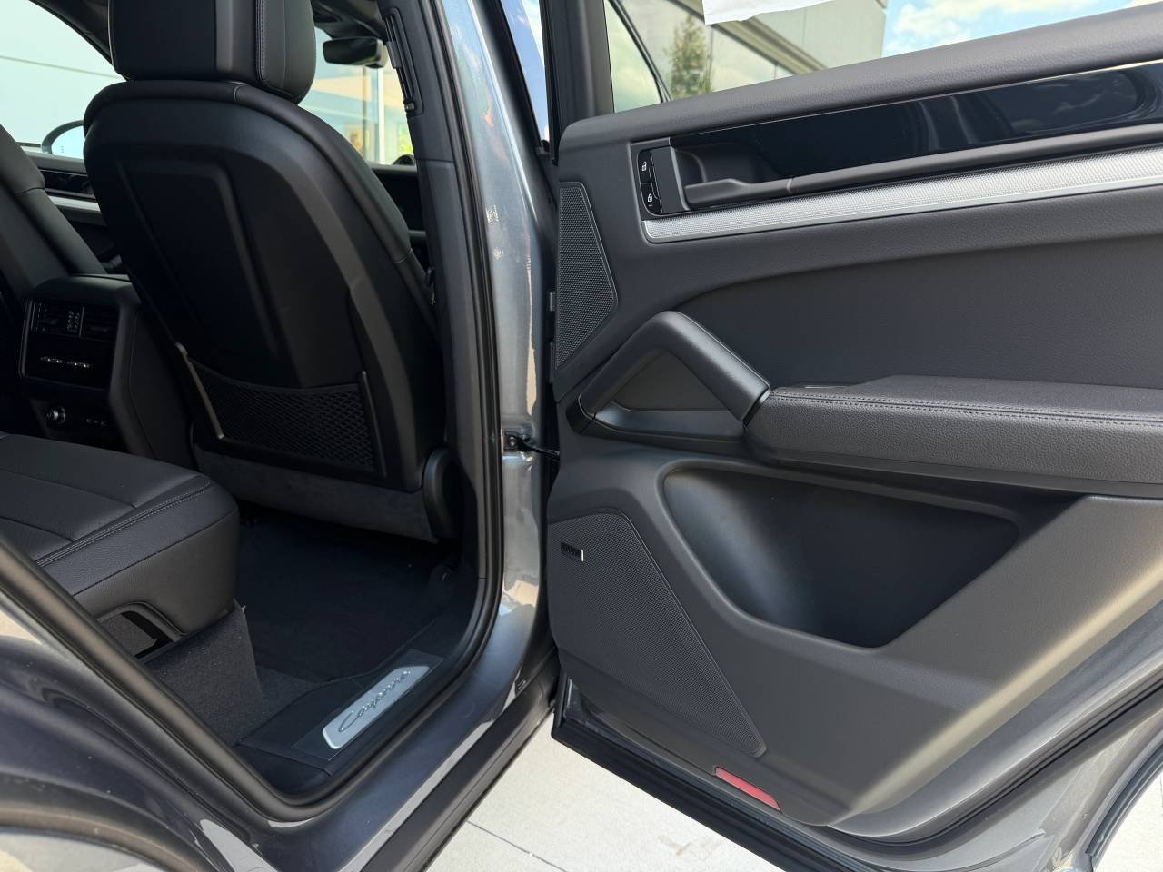 2026 Porsche Cayenne Base - Photo 24