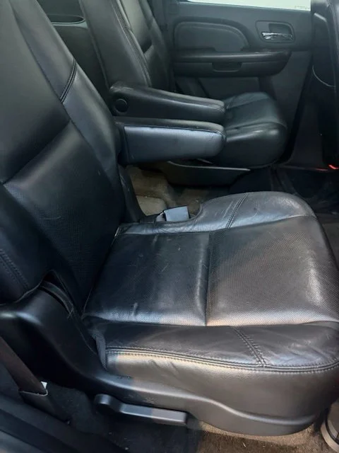 Used 2008 Black Cadillac Base image 12