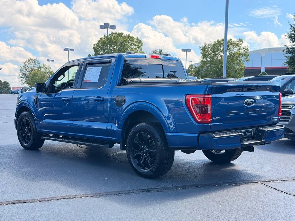 Used 2022 Blue Ford XLT image 11
