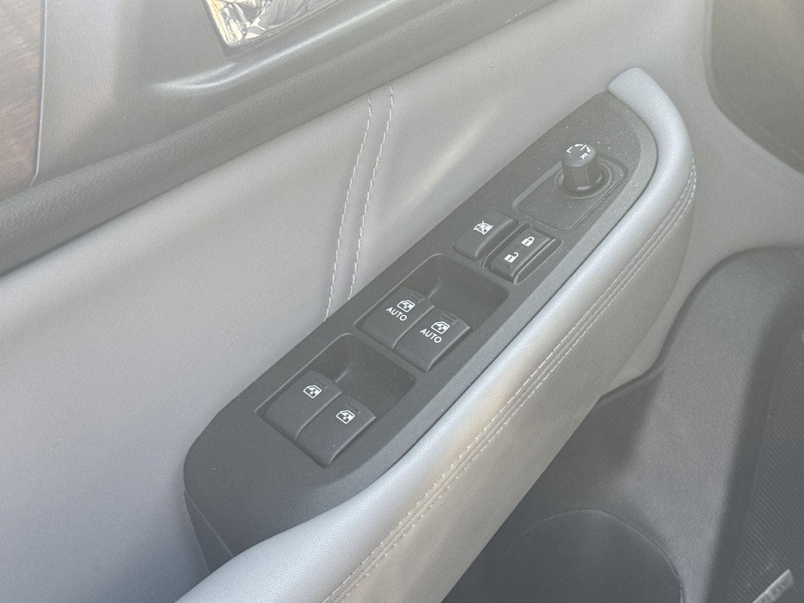 Used 2018 Magnetite Gray Metallic Subaru Limited image 20