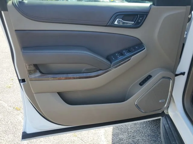Used 2017 SUMMIT WHITE Chevrolet LT image 8