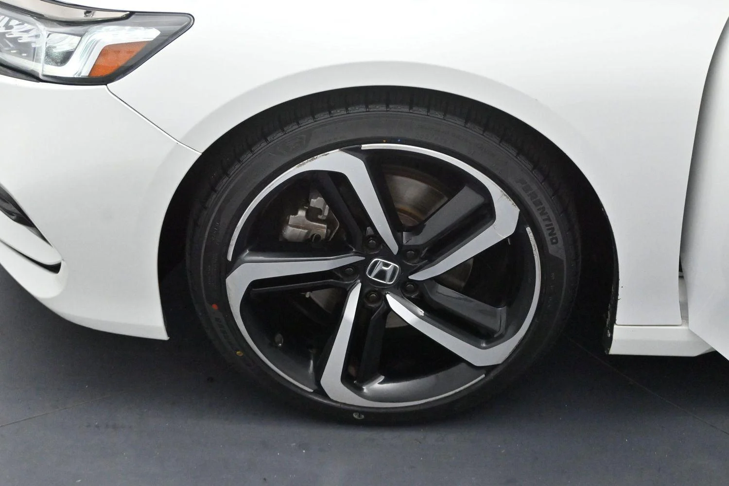 Used 2018 Platinum White Pearl Honda Sport image 30