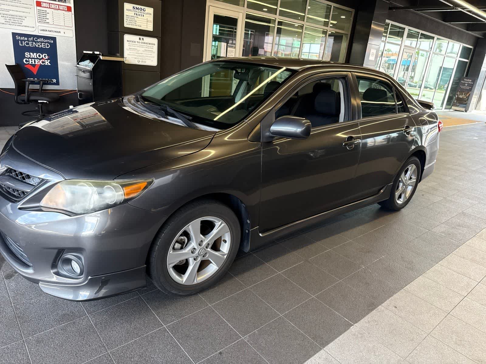 Used 2013 Magnetic Gray Metallic Toyota S image 19