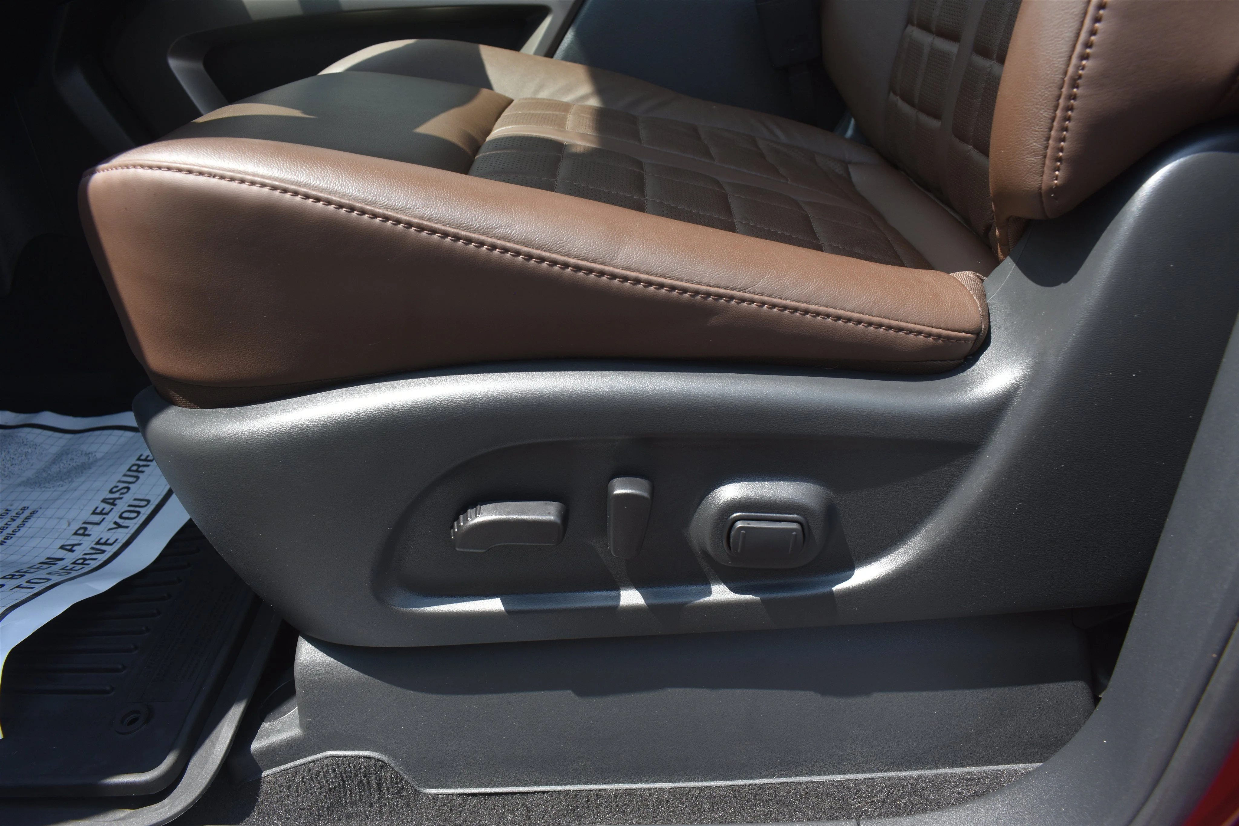 Used 2024 Cardinal Red Metallic Nissan Platinum Reserve image 15